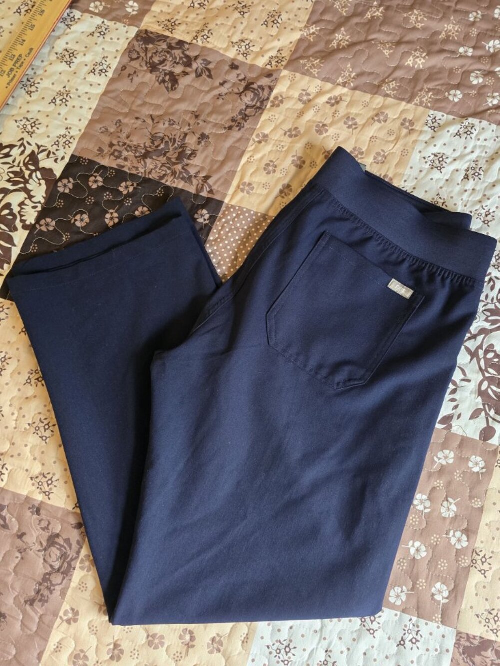 Figs Womens Livingston Navy Blue Technical Collection Scrub Pants L/P - Picture 5 of 10
